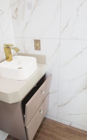 Apartamento à venda com 49m², 2 quartos e 1 vagaBanheiro Social