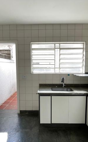 Casa à venda com 100m², 2 quartos e 2 vagasCozinha