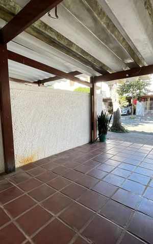 Casa à venda com 100m², 2 quartos e 2 vagasGaragem