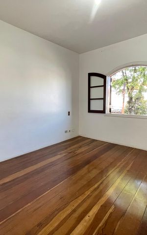 Casa à venda com 100m², 2 quartos e 2 vagasQuarto 1