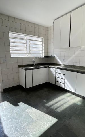 Casa à venda com 100m², 2 quartos e 2 vagasCozinha