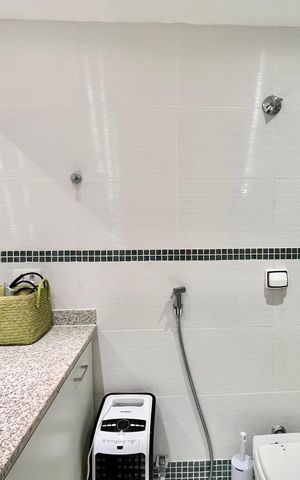 Apartamento à venda com 74m², 1 quarto e 1 vaga Apartamento à venda com 74m², 1 quarto e 1 vagaBanheiro