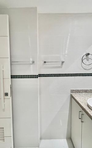 Apartamento à venda com 74m², 1 quarto e 1 vaga Apartamento à venda com 74m², 1 quarto e 1 vagaBanheiro