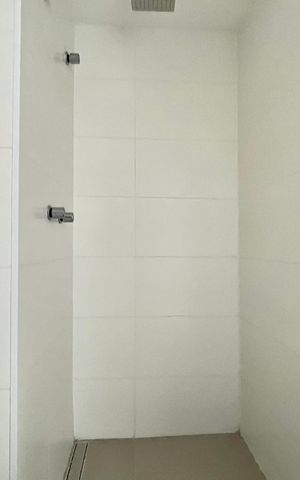 Apartamento à venda com 48m², 2 quartos e 1 vaga Apartamento à venda com 48m², 2 quartos e 1 vagaBanheiro Corredor
