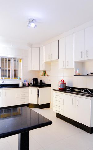 Casa à venda com 200m², 4 quartos e 4 vagasCozinha