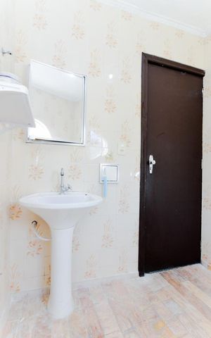 Casa à venda com 200m², 4 quartos e 4 vagasBanheiro Social