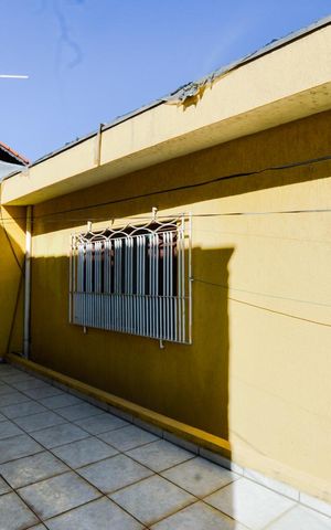 Casa à venda com 200m², 4 quartos e 4 vagasQuintal