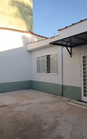 Casa para alugar com 100m², 2 quartos e 1 vagaQuintal 