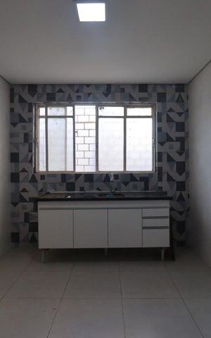 Casa para alugar com 100m², 2 quartos e 1 vagaCozinha 
