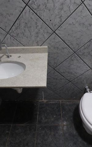 Casa para alugar com 100m², 2 quartos e 1 vagaBanheiro 