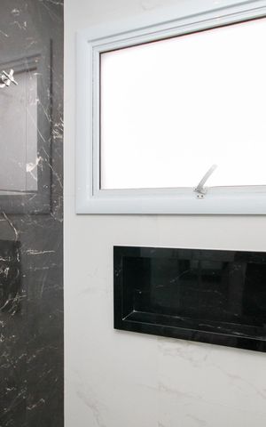 Casa de condomínio para alugar com 400m², 4 quartos e 6 vagasBanheiro 1 Suíte 4
