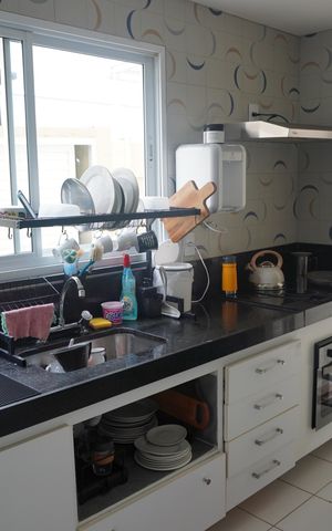 Casa de condomínio para alugar com 183m², 4 quartos e 2 vagasCozinha