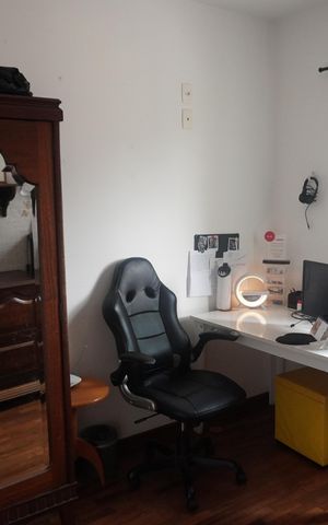 Casa de condomínio para alugar com 183m², 4 quartos e 2 vagasQuarto 1