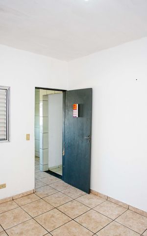 Casa para alugar com 48m², 1 quarto e sem vagaQuarto