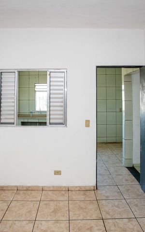 Casa para alugar com 48m², 1 quarto e sem vagaQuarto