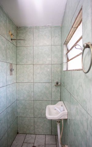 Casa para alugar com 38m², 1 quarto e sem vagaBanheiro