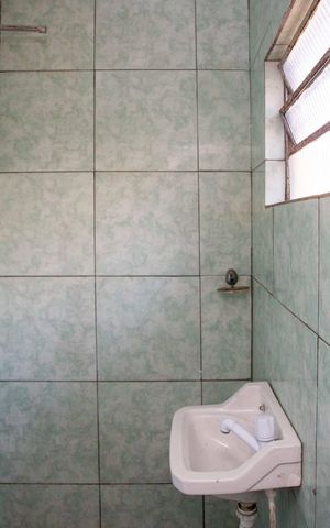 Casa para alugar com 38m², 1 quarto e sem vagaBanheiro