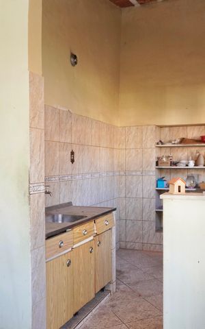 Casa à venda com 400m², 3 quartos e 1 vaga Casa à venda com 400m², 3 quartos e 1 vagaCozinha