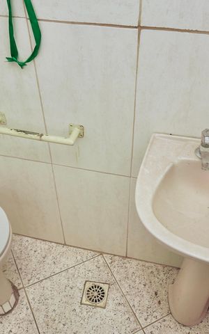Casa à venda com 400m², 3 quartos e 1 vaga Casa à venda com 400m², 3 quartos e 1 vagaBanheiro 1