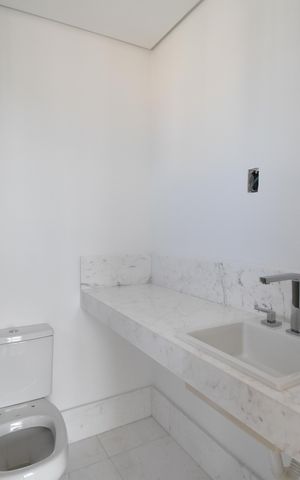 Apartamento à venda com 137m², 3 quartos e 2 vagasBanheiro da Suíte