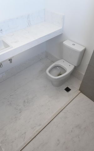 Apartamento à venda com 155m², 3 quartos e 2 vagasBanheiro da Suíte