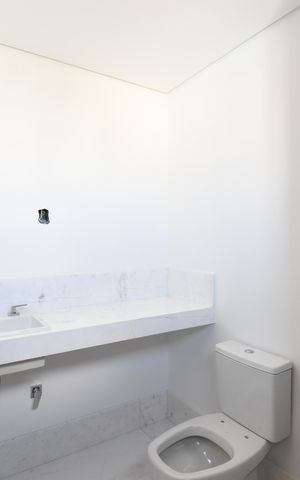 Apartamento à venda com 157m², 3 quartos e 3 vagasBanheiro da Suíte