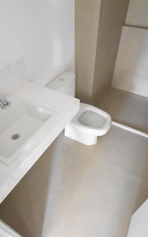 Apartamento à venda com 157m², 3 quartos e 3 vagasBanheiro 2