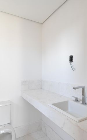 Apartamento à venda com 147m², 2 quartos e 3 vagasBanheiro da Suíte 2