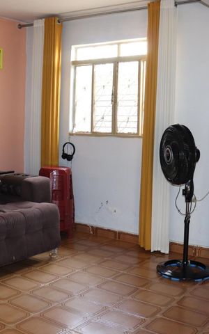 Casa à venda com 481m², 3 quartos e 6 vagasSala