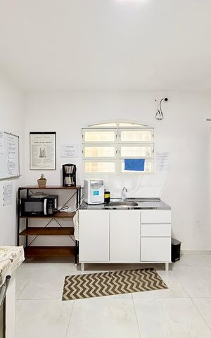 Casa à venda com 380m², 3 quartos e 4 vagas Casa à venda com 380m², 3 quartos e 4 vagasCozinha