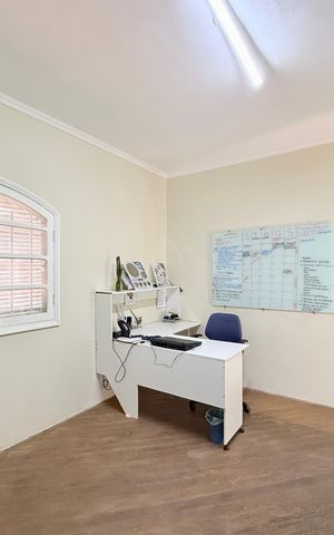 Casa à venda com 380m², 3 quartos e 4 vagas Casa à venda com 380m², 3 quartos e 4 vagasQuarto 1