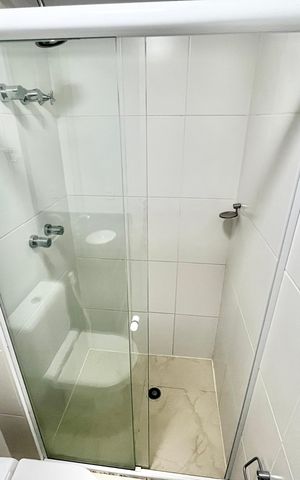 Apartamento à venda com 83m², 2 quartos e 2 vagas Apartamento à venda com 83m², 2 quartos e 2 vagasBanheiro
