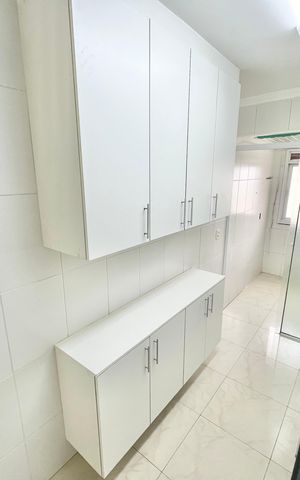 Apartamento à venda com 83m², 2 quartos e 2 vagas Apartamento à venda com 83m², 2 quartos e 2 vagasCozinha