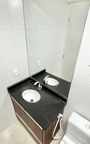 Apartamento à venda com 83m², 2 quartos e 2 vagas Apartamento à venda com 83m², 2 quartos e 2 vagasBanheiro