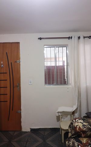 Casa à venda com 213m², 4 quartos e 2 vagasSala 