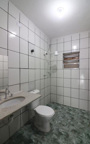 Casa à venda com 213m², 4 quartos e 2 vagasBanheiro 2  Casa 2