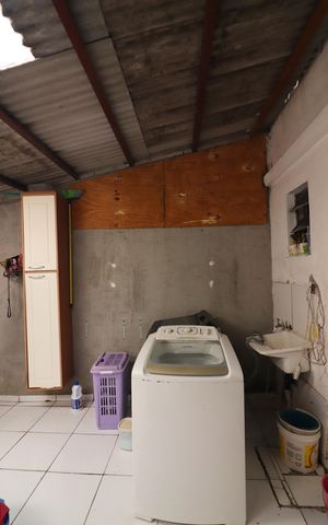 Casa à venda com 213m², 4 quartos e 2 vagasÁrea de Serviço