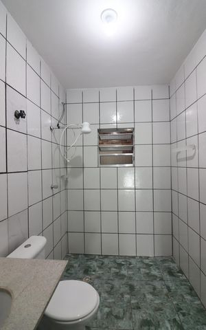 Casa à venda com 213m², 4 quartos e 2 vagasBanheiro 2  Casa 2