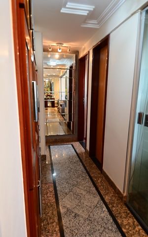 Apartamento à venda com 204m², 2 quartos e 1 vaga