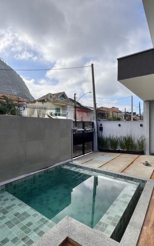Casa de condomínio à venda com 145m², 3 quartos e 1 vaga Casa de condomínio à venda com 145m², 3 quartos e 1 vagaÁrea externa