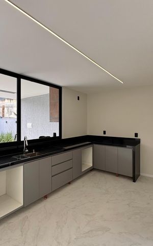 Casa de condomínio à venda com 145m², 3 quartos e 1 vaga Casa de condomínio à venda com 145m², 3 quartos e 1 vagaCozinha