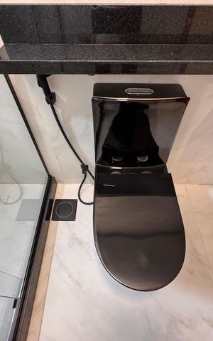 Casa de condomínio à venda com 145m², 3 quartos e 1 vaga Casa de condomínio à venda com 145m², 3 quartos e 1 vagaBanheiro da Suíte 1