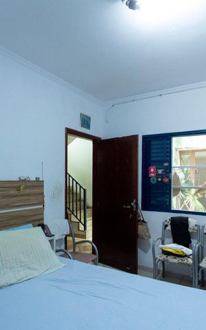 Casa para alugar com 246m², 5 quartos e 3 vagas