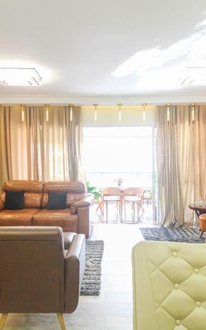 Apartamento à venda com 127m², 3 quartos e 2 vagas Apartamento à venda com 127m², 3 quartos e 2 vagasSala