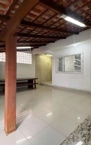 Casa para alugar com 160m², 4 quartos e 2 vagas