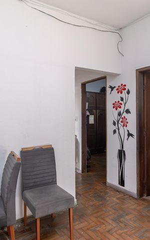 Casa à venda com 200m², 5 quartos e 3 vagas Casa à venda com 200m², 5 quartos e 3 vagasSala Casa 1