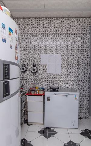 Casa à venda com 200m², 5 quartos e 3 vagas Casa à venda com 200m², 5 quartos e 3 vagasCozinha Casa 3