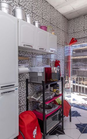 Casa à venda com 200m², 5 quartos e 3 vagas Casa à venda com 200m², 5 quartos e 3 vagasCozinha Casa 3