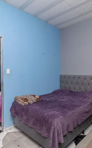Casa à venda com 200m², 5 quartos e 3 vagas Casa à venda com 200m², 5 quartos e 3 vagasQuarto Casa 3