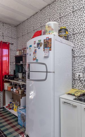 Casa à venda com 200m², 5 quartos e 3 vagas Casa à venda com 200m², 5 quartos e 3 vagasCozinha Casa 3